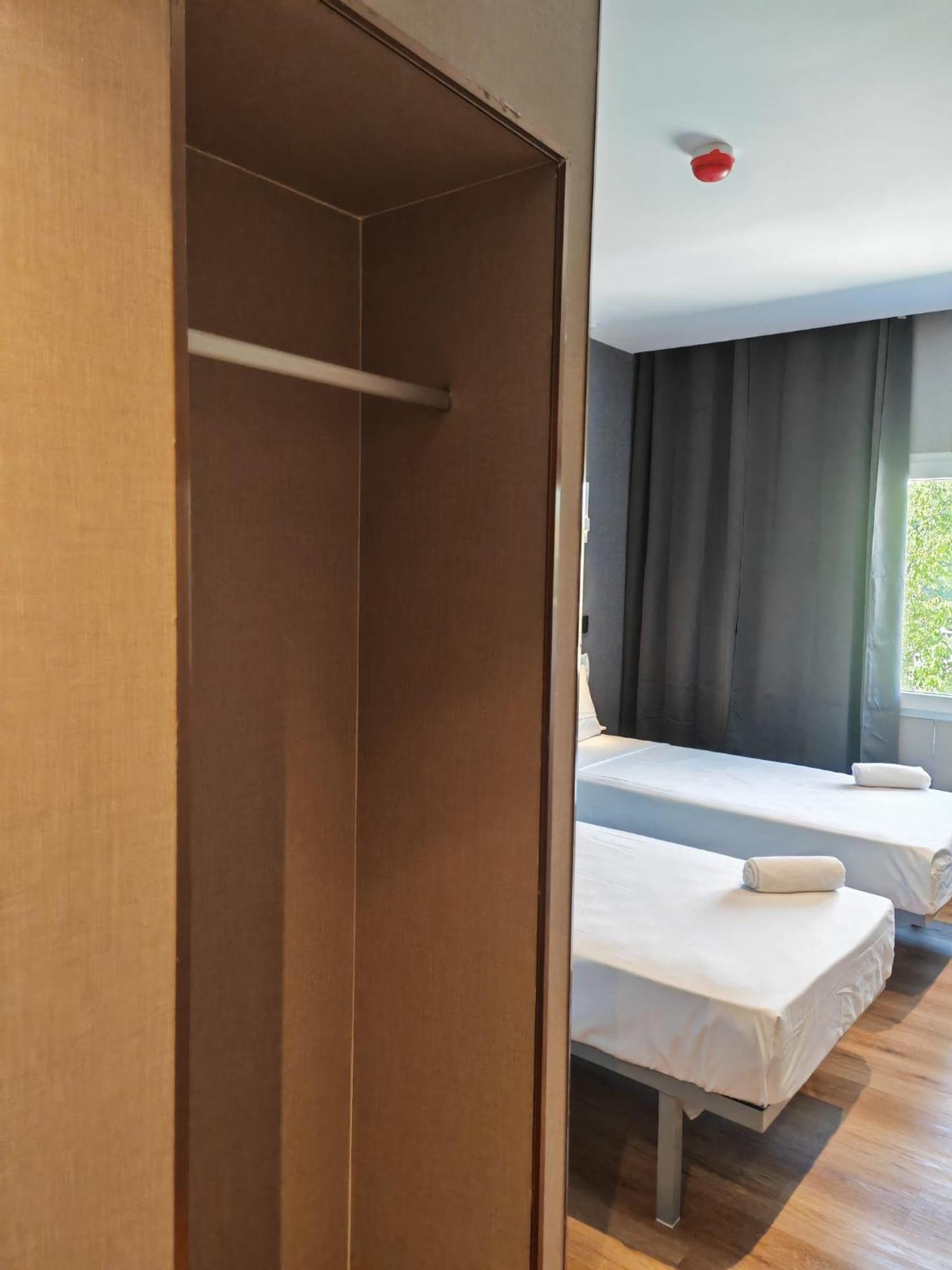 Hotel Golden アルコルコン エクステリア 写真
