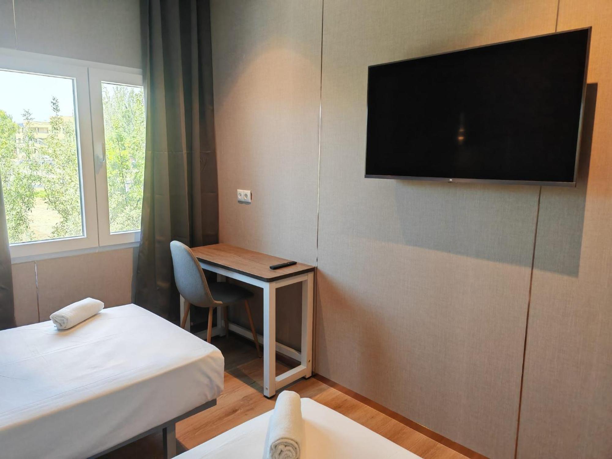 Hotel Golden アルコルコン エクステリア 写真