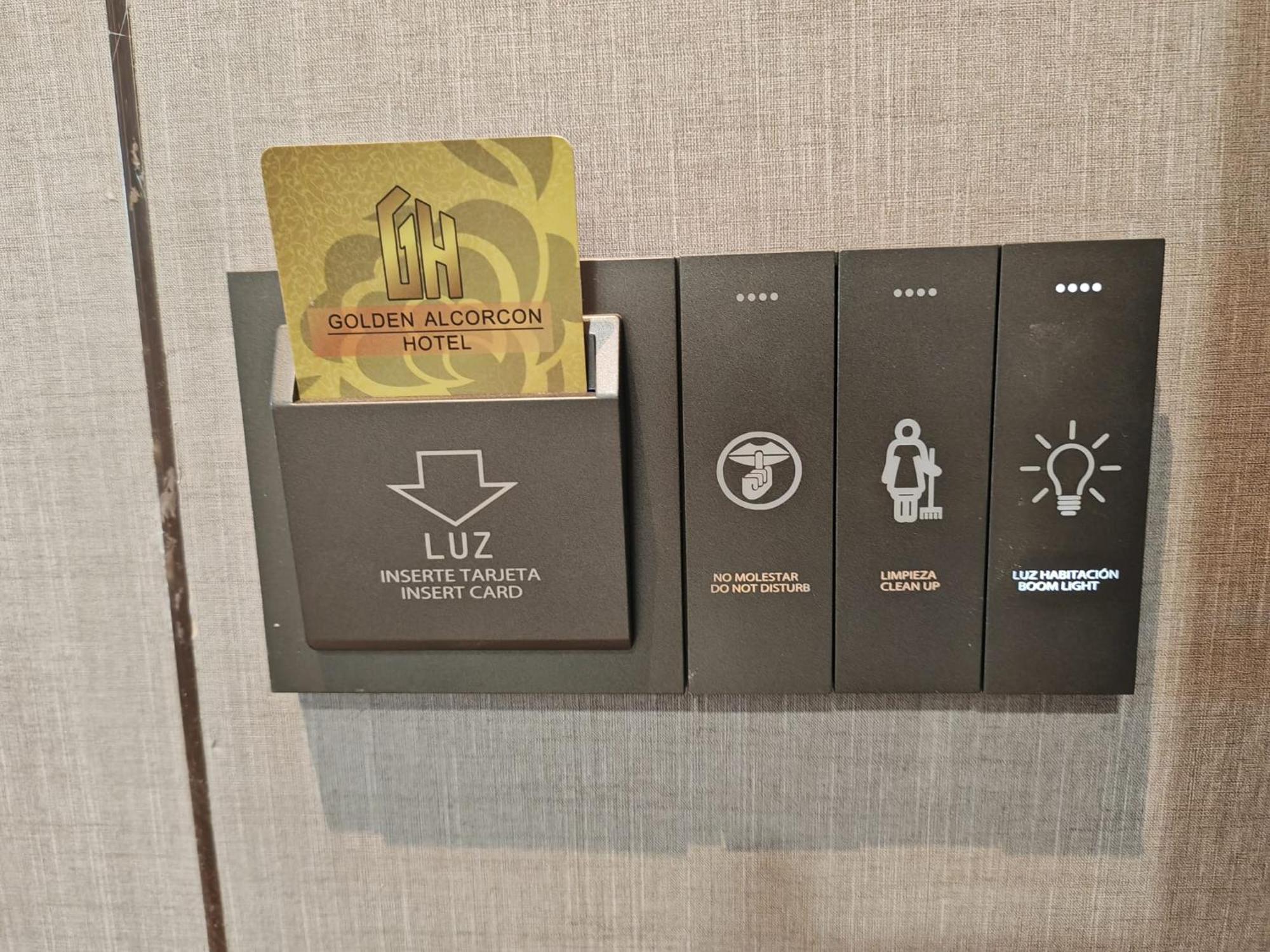 Hotel Golden アルコルコン エクステリア 写真